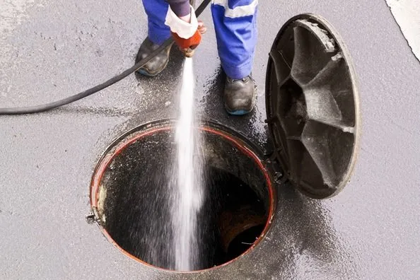 tools and equipment in repairing and cleaning sewage pipes 